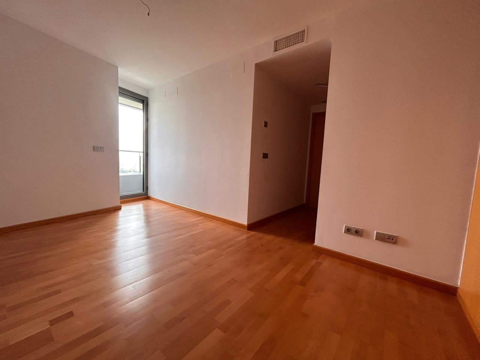 3 soveværelse Lejlighed til salg i Mislata med garage - € 400.800 (Ref: 9314389)