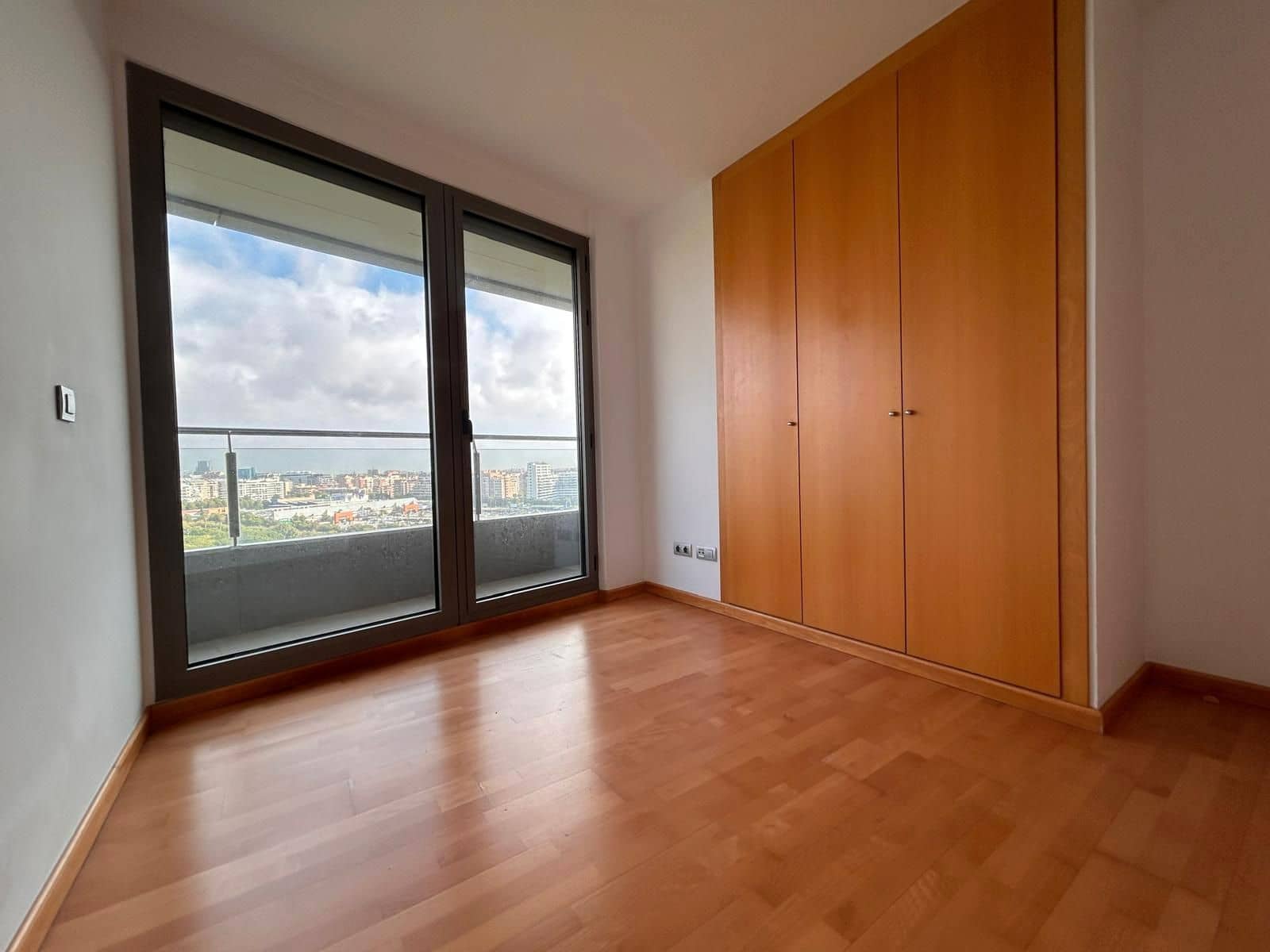 3 soveværelse Lejlighed til salg i Mislata med garage - € 400.800 (Ref: 9314389)