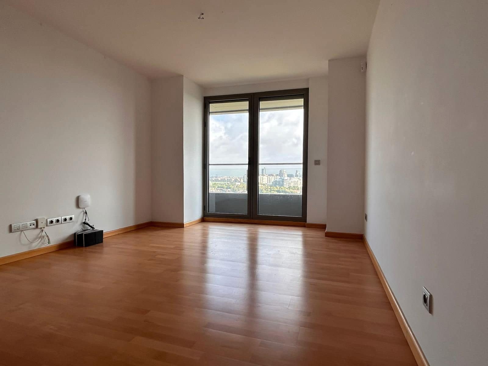 3 soveværelse Lejlighed til salg i Mislata med garage - € 400.800 (Ref: 9314389)