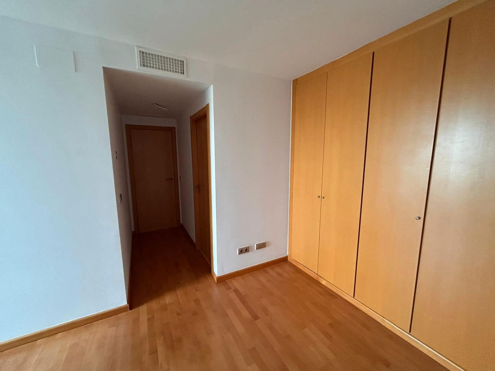 3 soveværelse Lejlighed til salg i Mislata med garage - € 400.800 (Ref: 9314389)