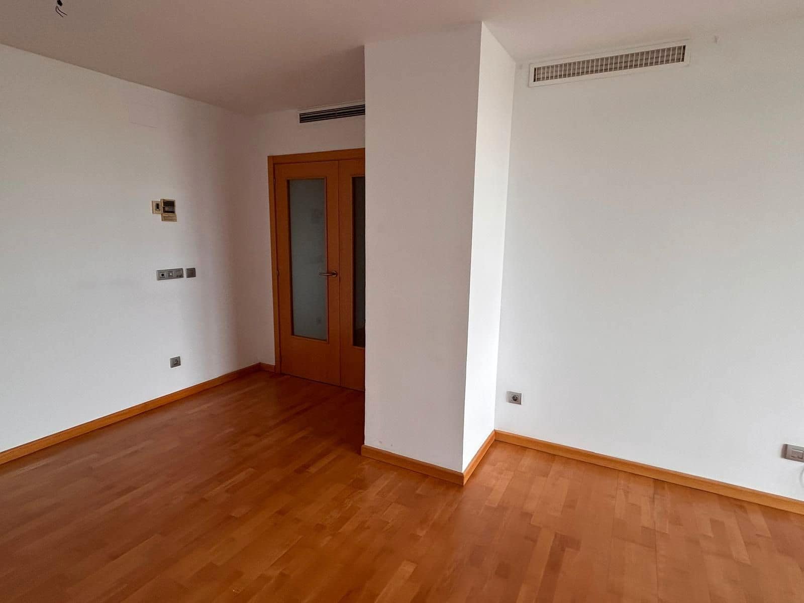 3 soveværelse Lejlighed til salg i Mislata med garage - € 400.800 (Ref: 9314389)