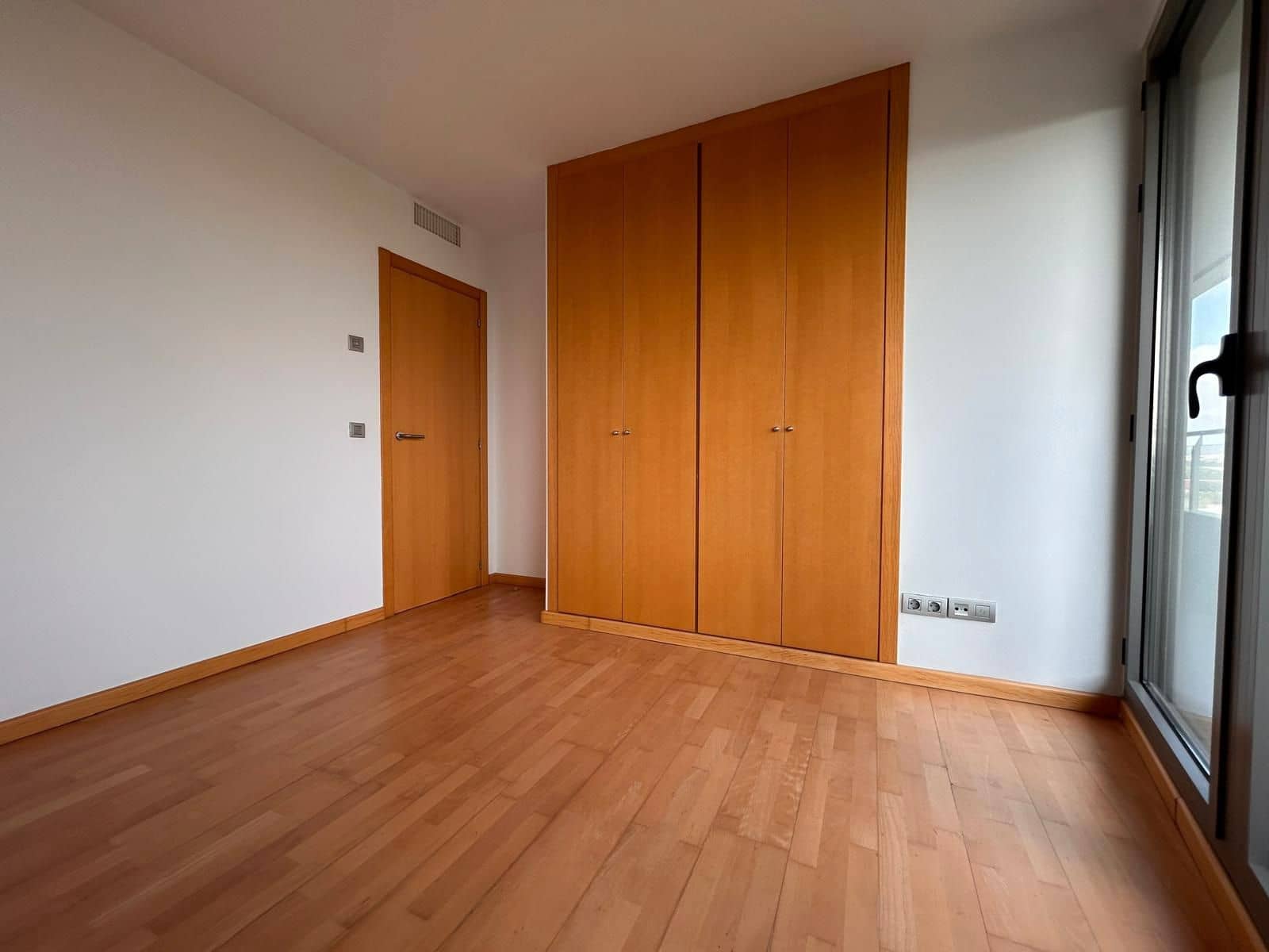 2 soverom Leilighet til salgs i Mislata med garasje - € 363 000 (Ref: 9314521)