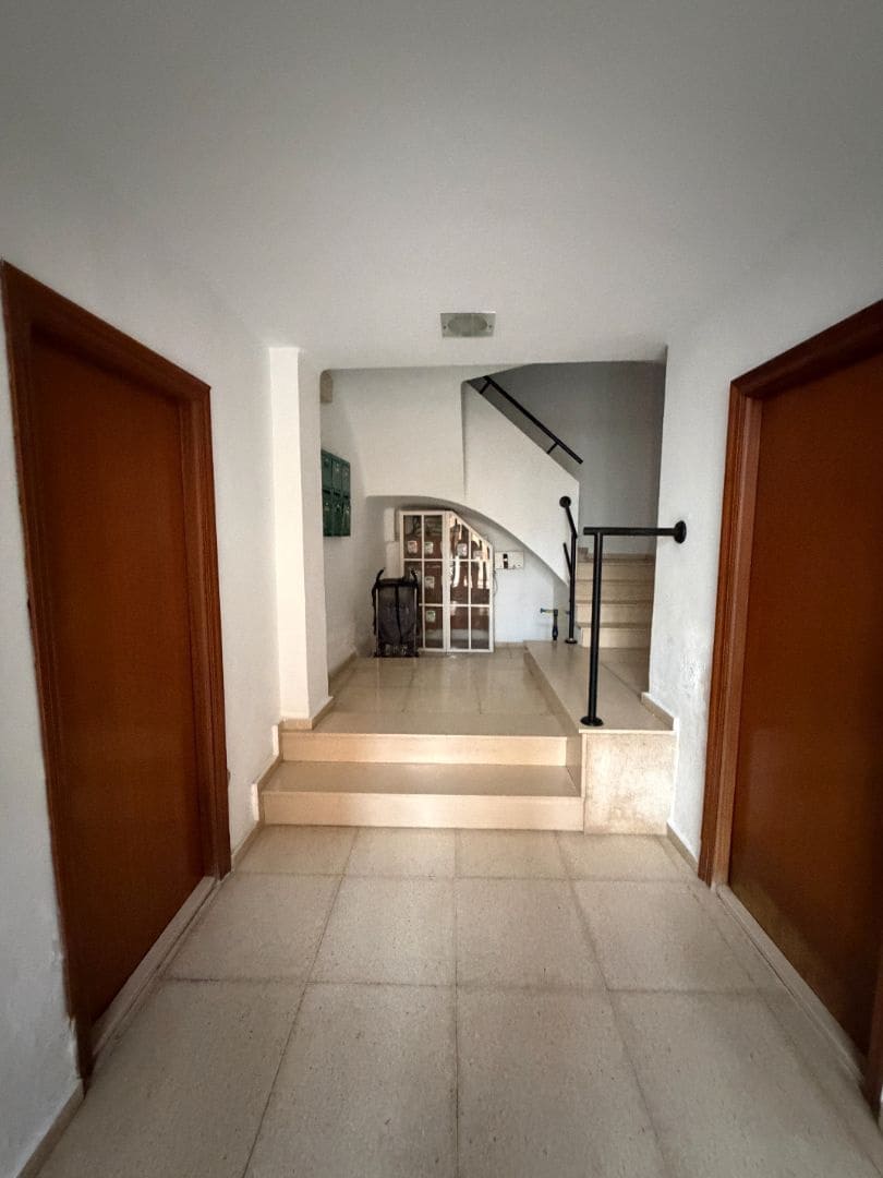 2 bedroom Flat for sale in Moncada - € 95,000 (Ref: 9428202)