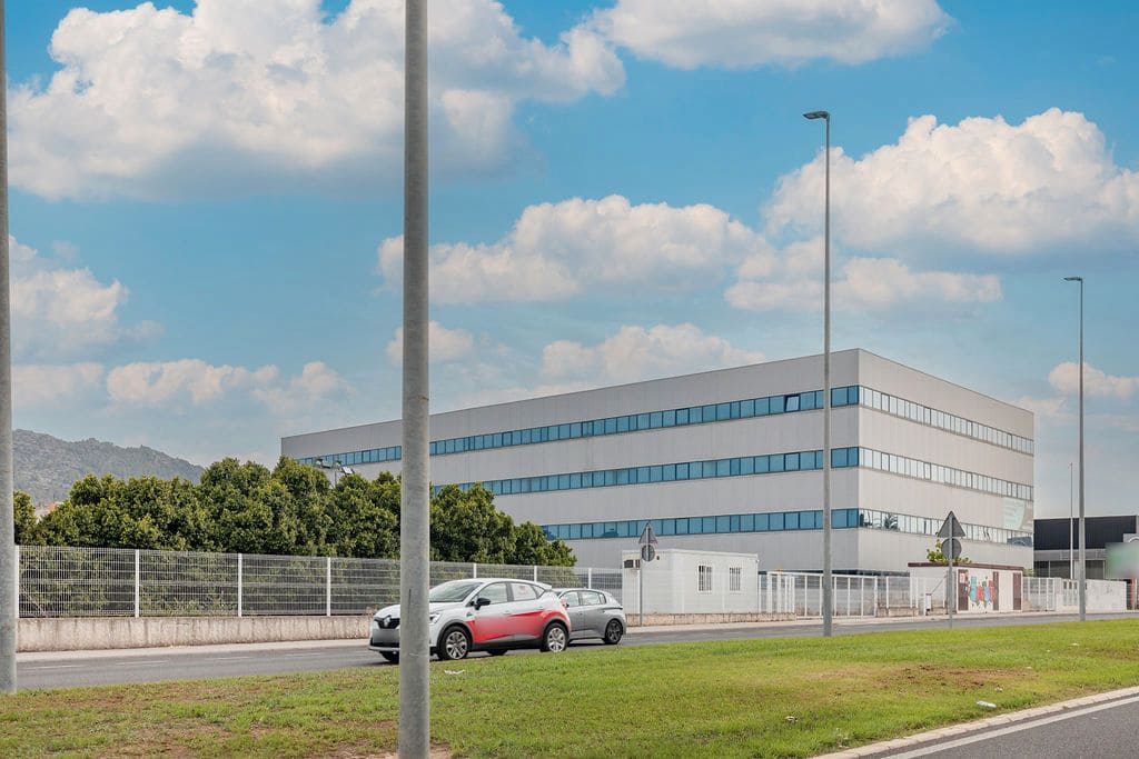 4 bedroom Office for sale in Xativa - € 1,900,000 (Ref: 9467643)