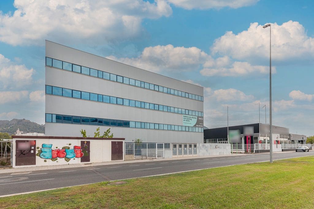 4 bedroom Office for sale in Xativa - € 1,900,000 (Ref: 9467643)