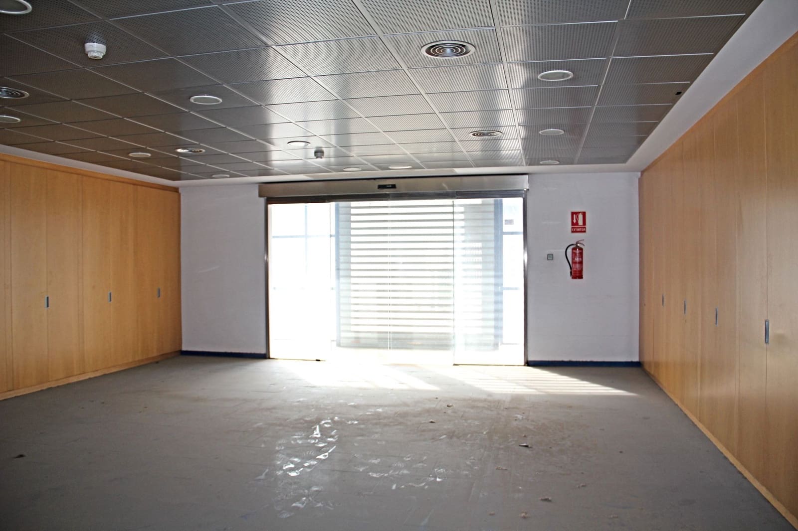 4 bedroom Office for sale in Xativa - € 1,900,000 (Ref: 9467643)