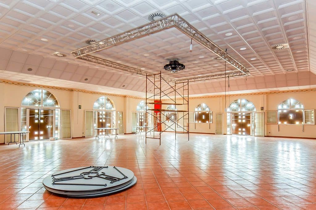 44 Zimmer Hotel zu verkaufen in Jalance mit Pool - 1.305.000 € (Ref: 9467644)