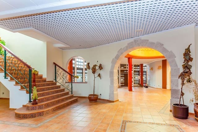 44 chambre Hôtel à vendre à Jalance avec piscine - 1 305 000 € (Ref: 9467644)