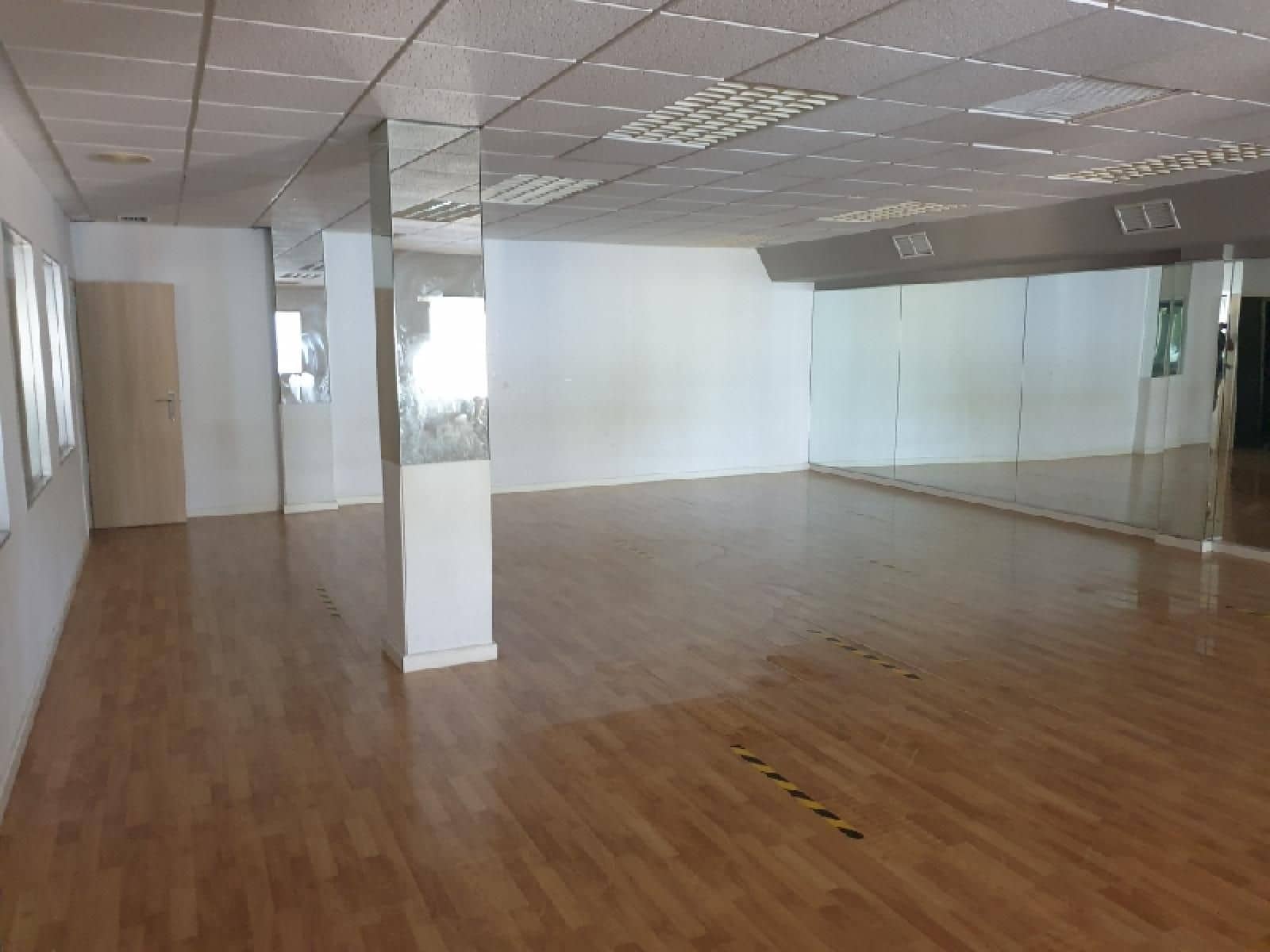 Commercieel te koop in San Antonio de Benageber - € 365.000 (Ref: 9471291)