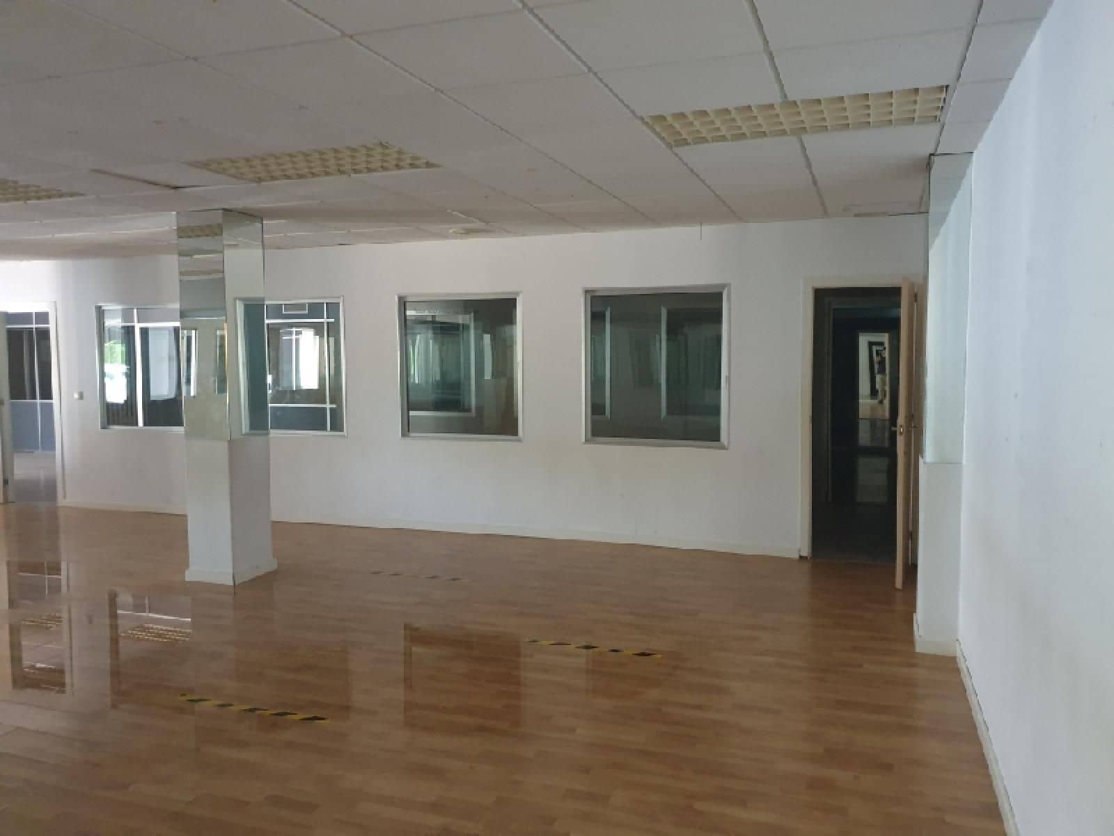 Commercieel te koop in San Antonio de Benageber - € 365.000 (Ref: 9471291)