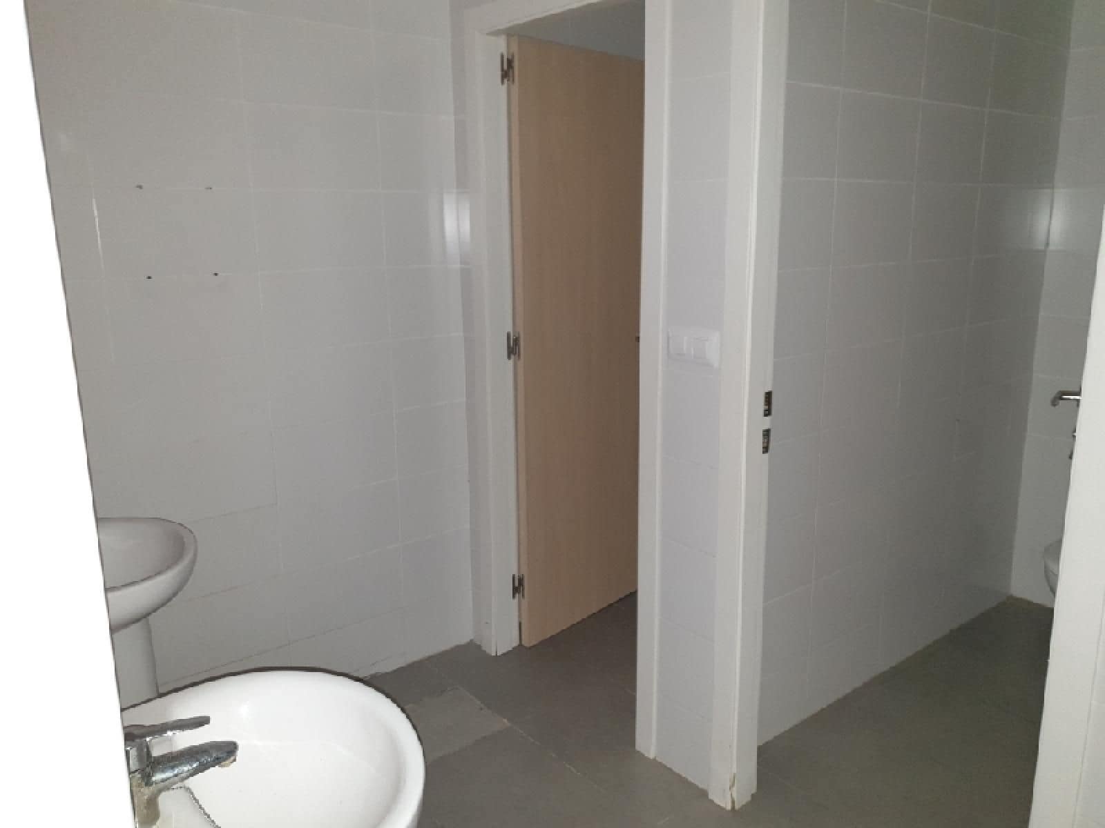 Commercieel te koop in San Antonio de Benageber - € 365.000 (Ref: 9471291)