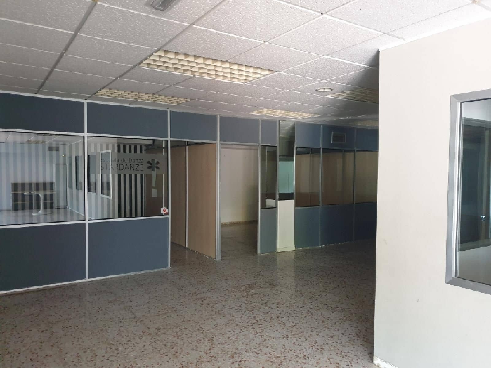 Commercieel te koop in San Antonio de Benageber - € 365.000 (Ref: 9471291)