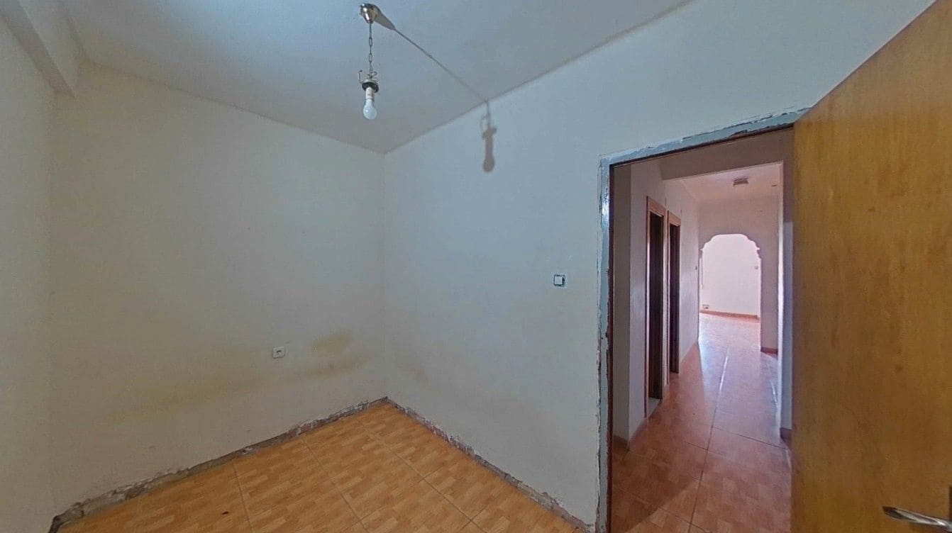 3 soverom Leilighet til salgs i Chiva - € 82 000 (Ref: 9525300)