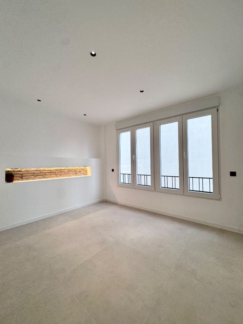 4 soveværelse Lejlighed til salg i Valencia by - € 1.249.000 (Ref: 9542067)