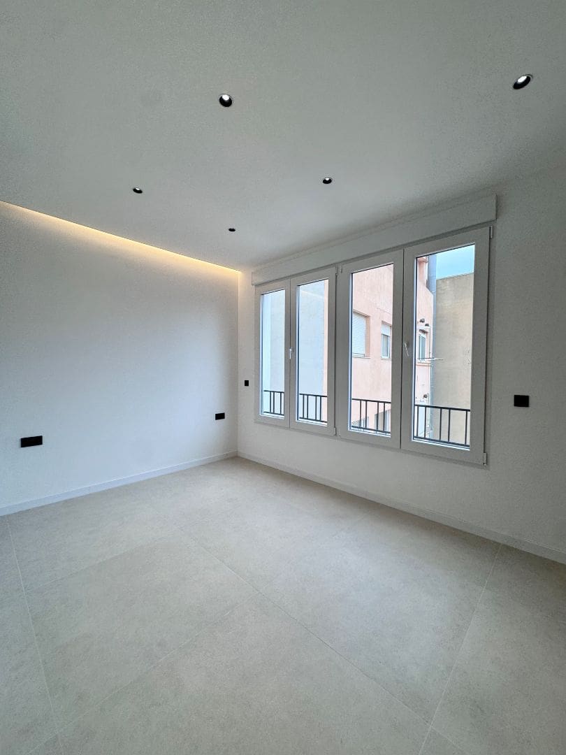 4 soveværelse Lejlighed til salg i Valencia by - € 1.249.000 (Ref: 9542067)