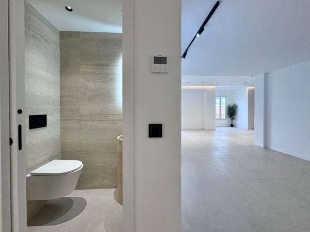 4 soveværelse Lejlighed til salg i Russafa, Valencia by - € 1.249.000 (Ref: 9542067)