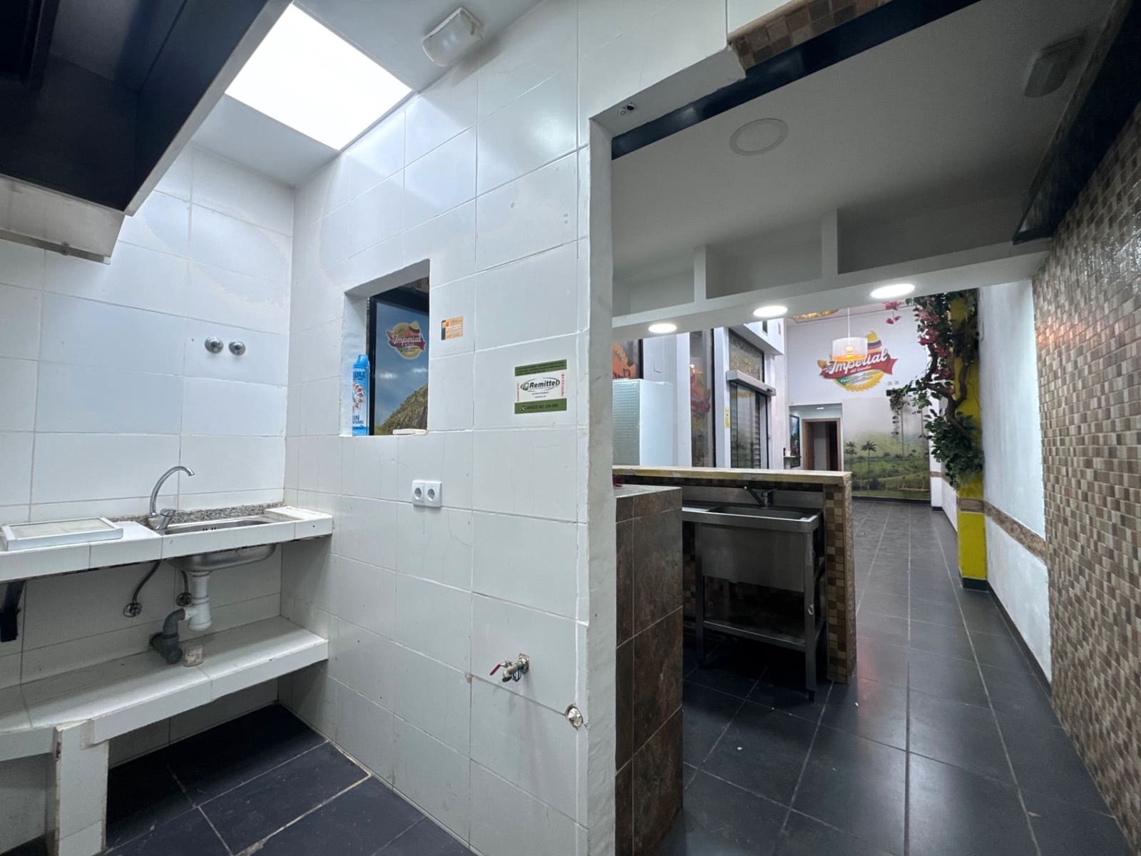 Gewerbe zu verkaufen in Valencia Stadt - 219.900 € (Ref: 9588489)