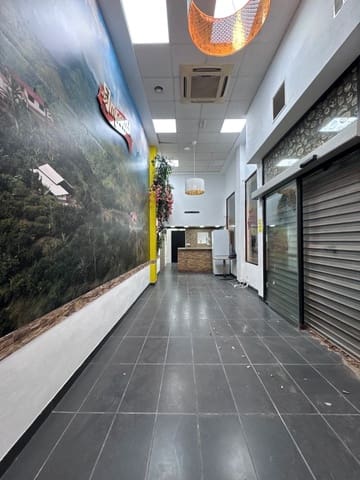 Business for sale in Torrefiel, Valencia city - € 219,900 (Ref: 9592174)