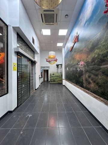 Business for sale in Torrefiel, Valencia city - € 219,900 (Ref: 9592174)