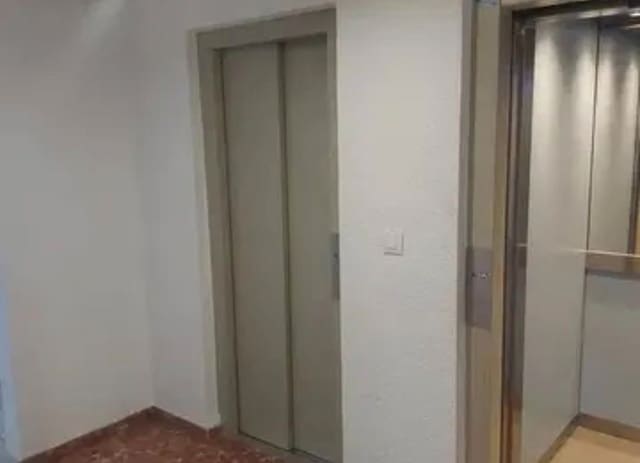 2 slaapkamer Flat te koop in Sant Francesc, Valencia stad - € 585.000 (Ref: 9603622)