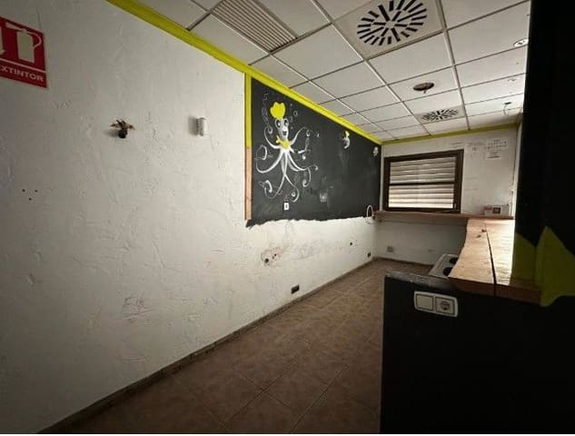 Commercial for sale in Rafelbunyol - € 110,000 (Ref: 9640620)