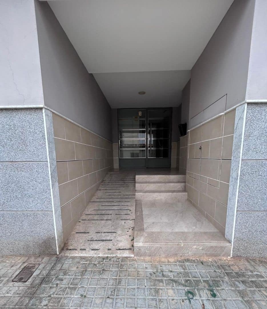 Piso de 2 habitaciones en Real en venta - 83.000 € (Ref: 9641082)