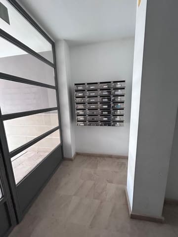 Piso de 3 habitaciones en Real en venta - 101.000 € (Ref: 9641083)