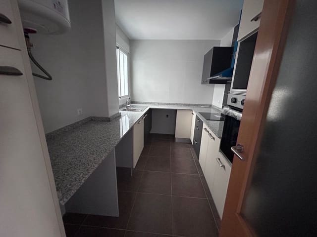 Piso de 3 habitaciones en Real en venta - 101.000 € (Ref: 9641083)