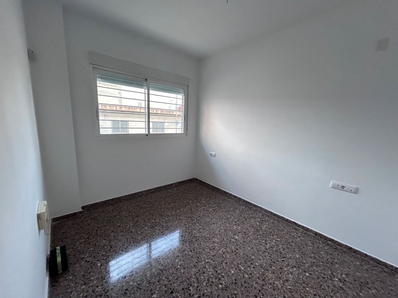 Piso de 3 habitaciones en Real en venta - 101.000 € (Ref: 9641083)