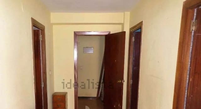 4 bedroom Flat for sale in La Pobla de Farnals with pool - € 249,000 (Ref: 9715374)