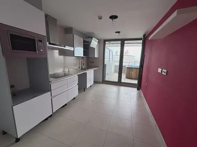 3 slaapkamer Penthouse te koop in Mislata met garage - € 560.400 (Ref: 9809424)