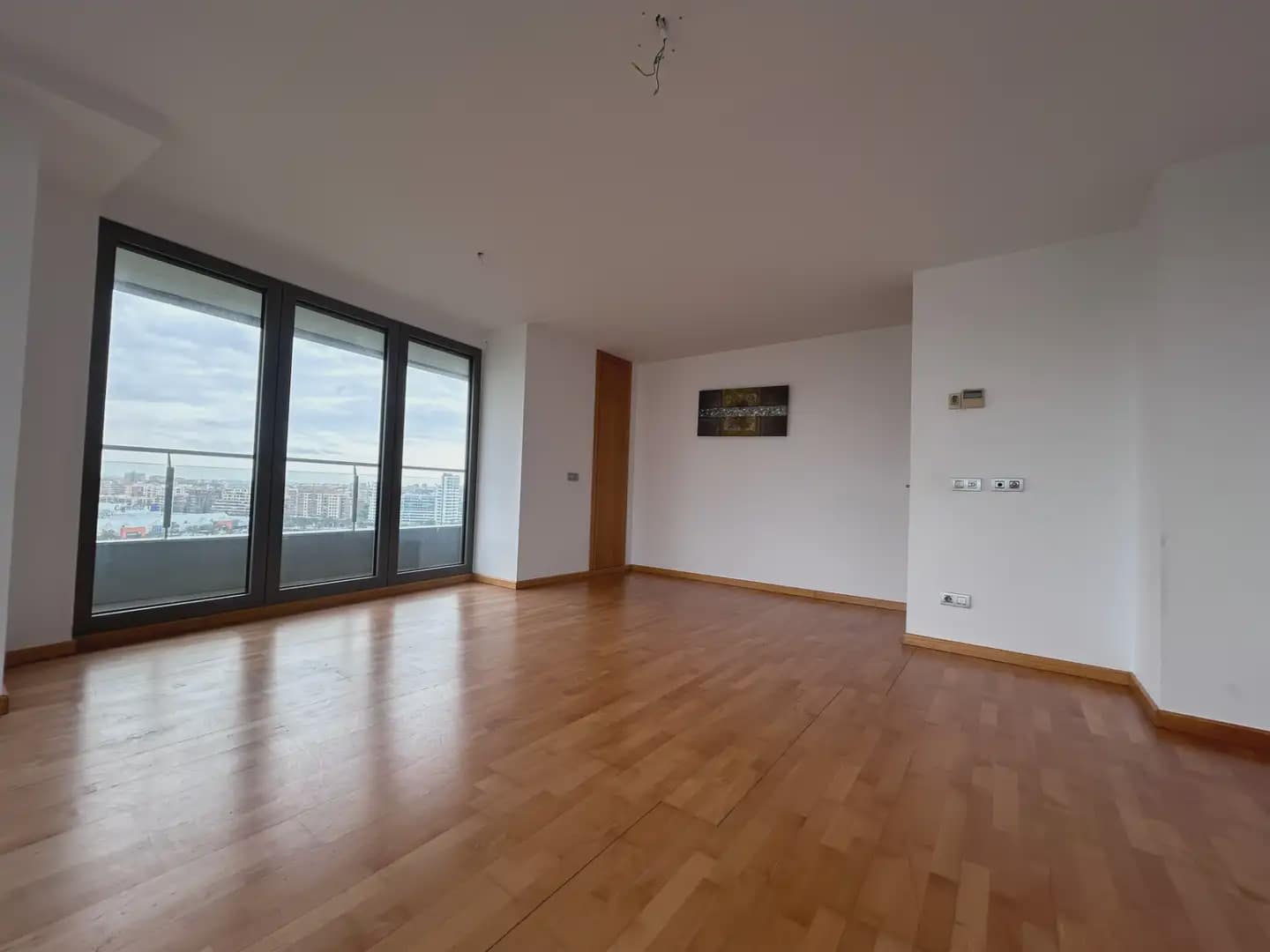 3 slaapkamer Penthouse te koop in Mislata met garage - € 560.400 (Ref: 9809424)