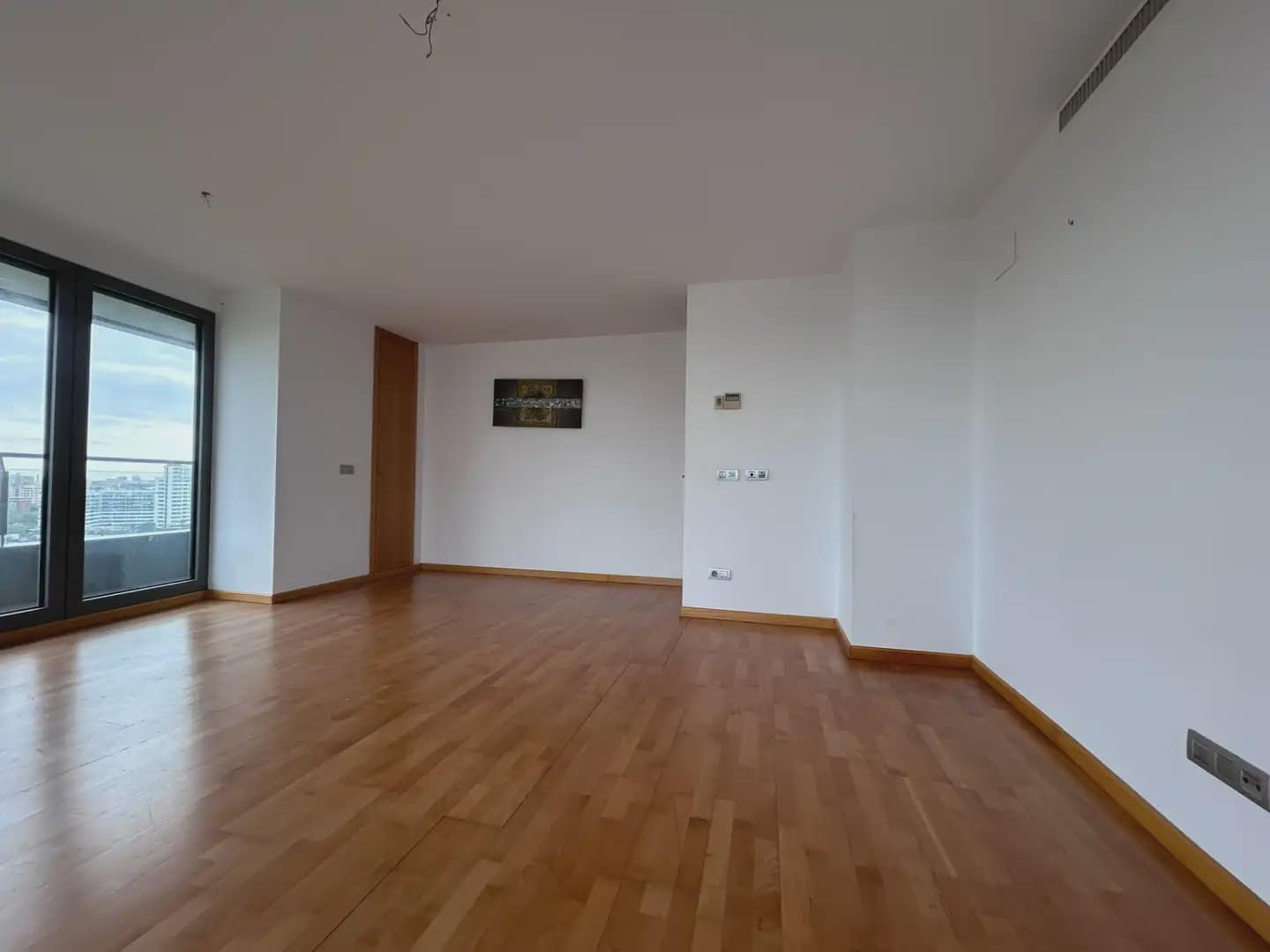 3 slaapkamer Penthouse te koop in Mislata met garage - € 560.400 (Ref: 9809424)