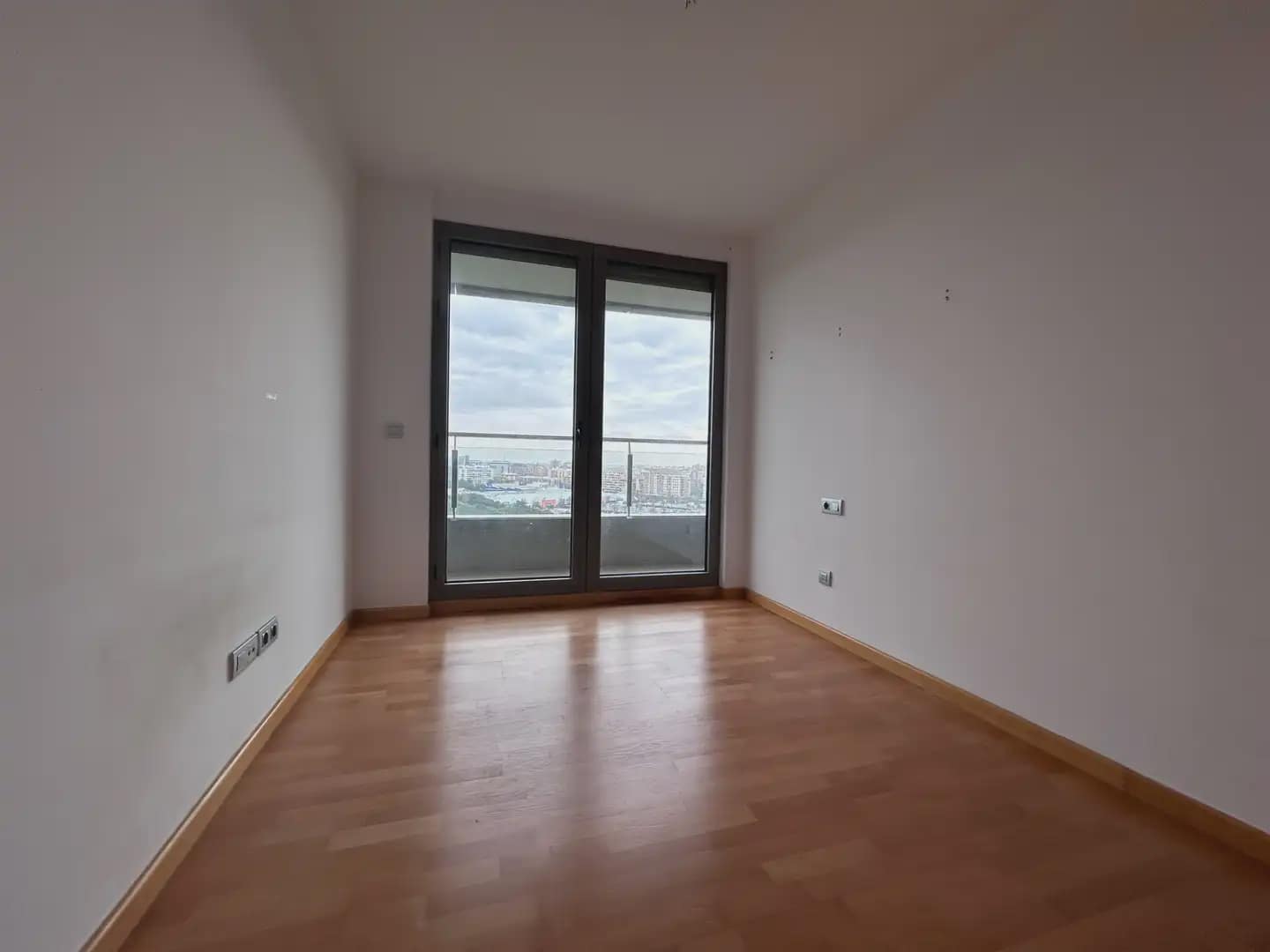 3 slaapkamer Penthouse te koop in Mislata met garage - € 560.400 (Ref: 9809424)