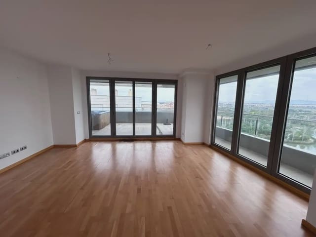 3 slaapkamer Penthouse te koop in Mislata met garage - € 560.400 (Ref: 9809424)