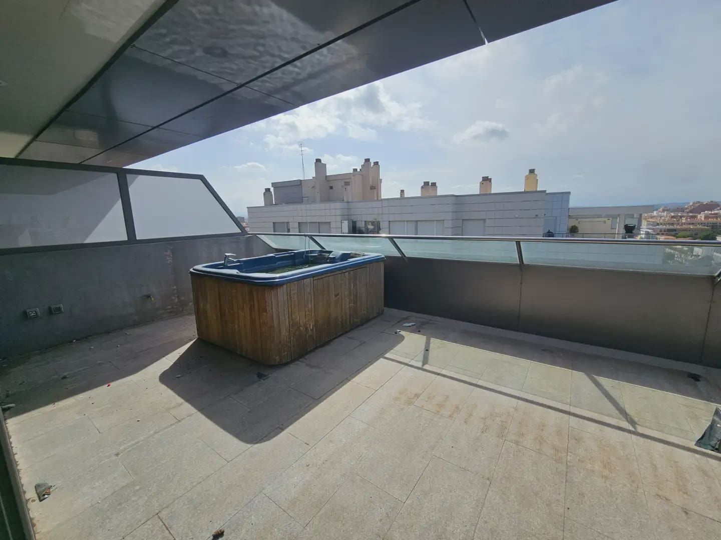 3 slaapkamer Penthouse te koop in Mislata met garage - € 560.400 (Ref: 9809424)