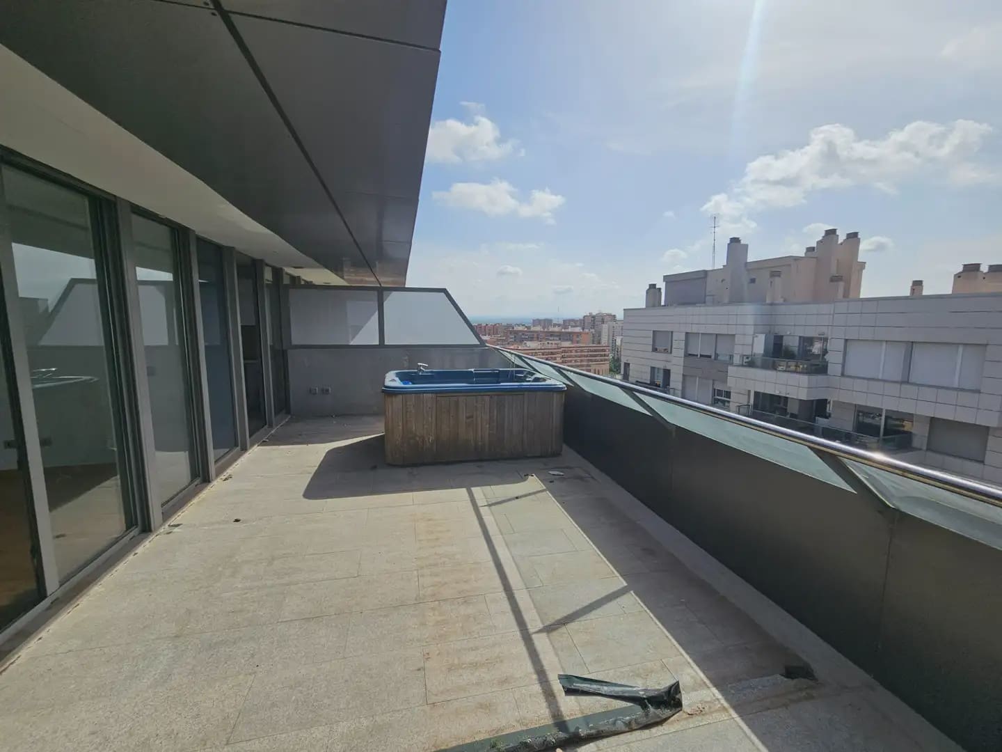 3 slaapkamer Penthouse te koop in Mislata met garage - € 560.400 (Ref: 9809424)