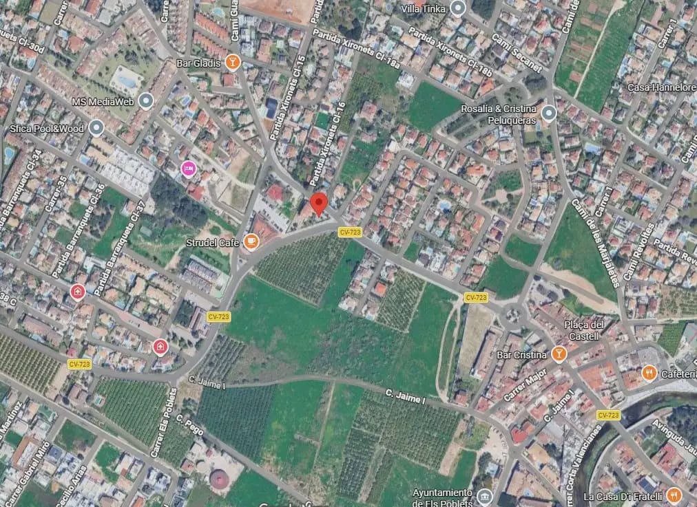 5 bedroom Villa for sale in Els Poblets with garage - € 567,000 (Ref: 9841942)