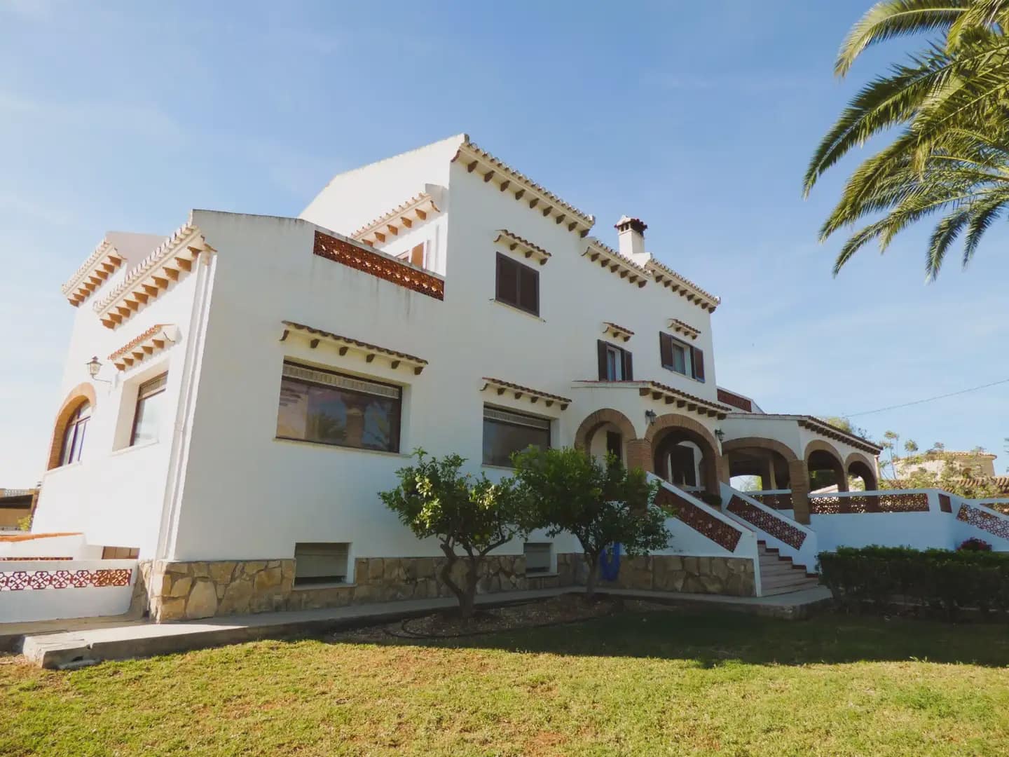 5 bedroom Villa for sale in Els Poblets with garage - € 567,000 (Ref: 9841942)