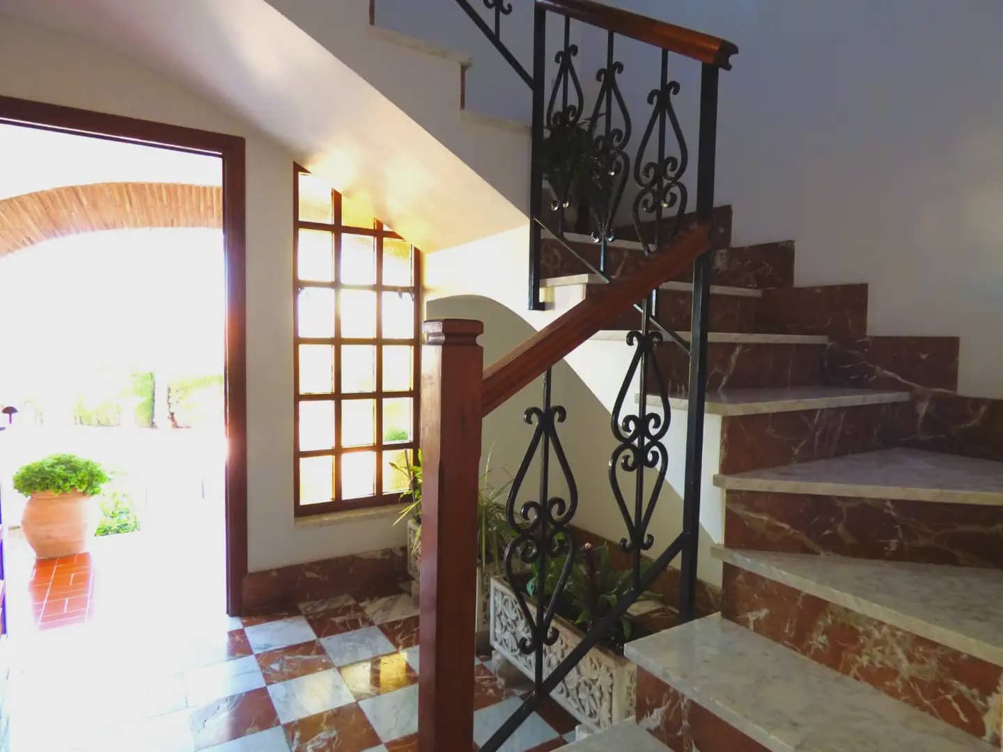 5 bedroom Villa for sale in Els Poblets with garage - € 567,000 (Ref: 9841942)