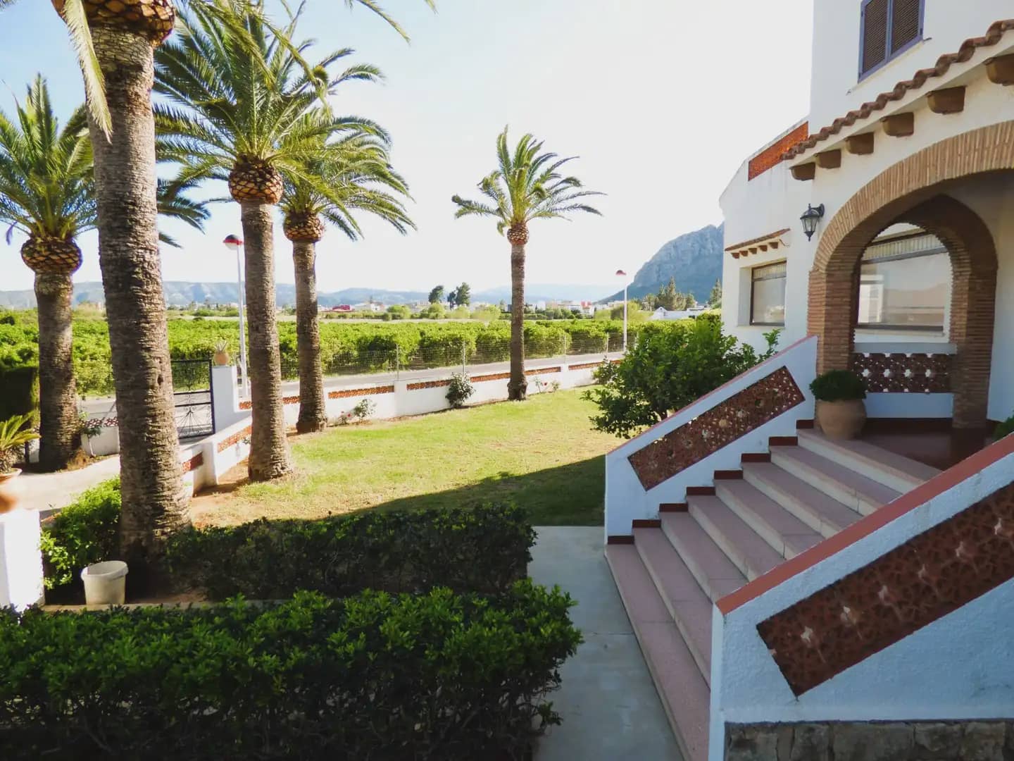 5 bedroom Villa for sale in Els Poblets with garage - € 567,000 (Ref: 9841942)