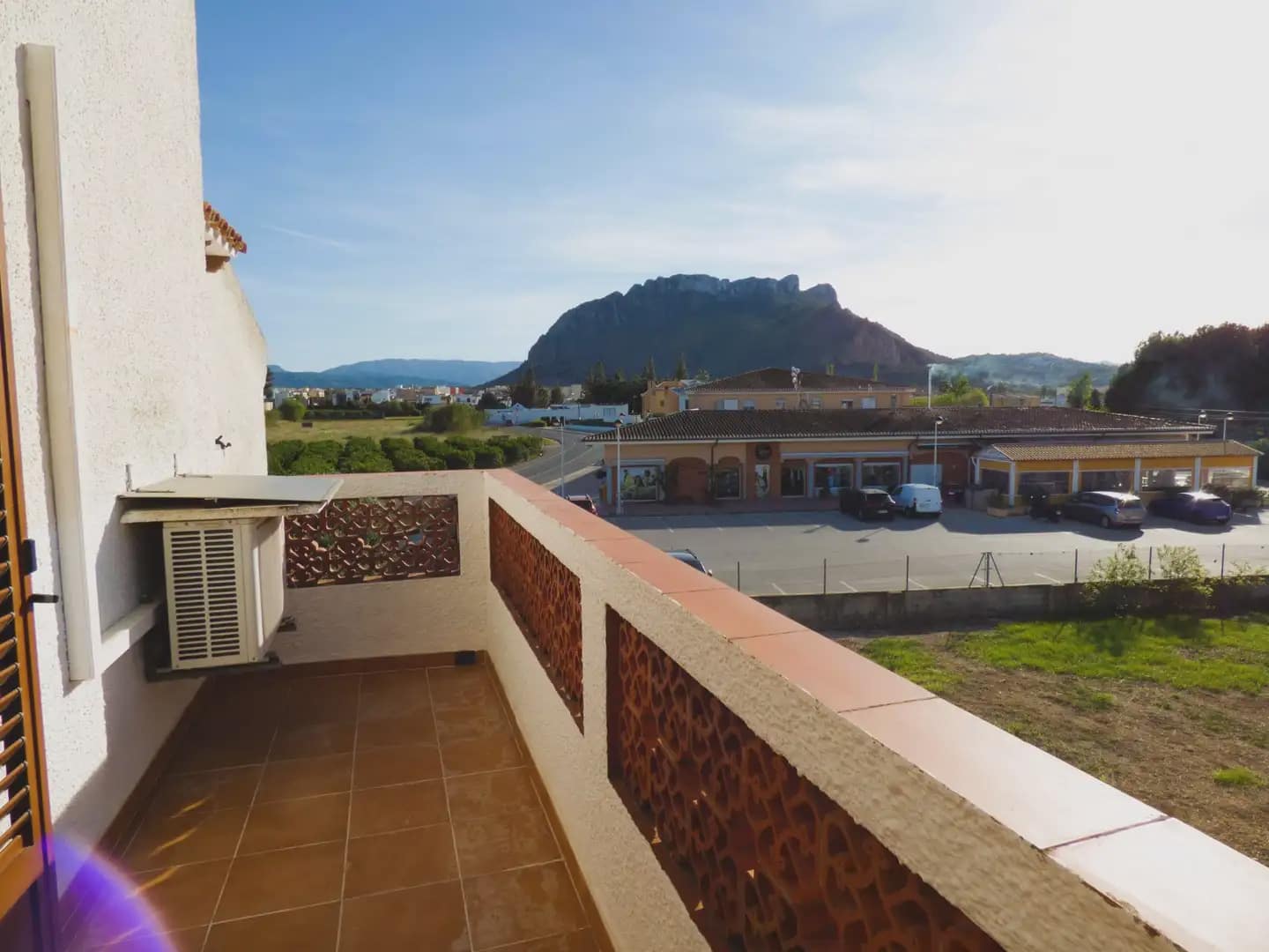5 bedroom Villa for sale in Els Poblets with garage - € 567,000 (Ref: 9841942)