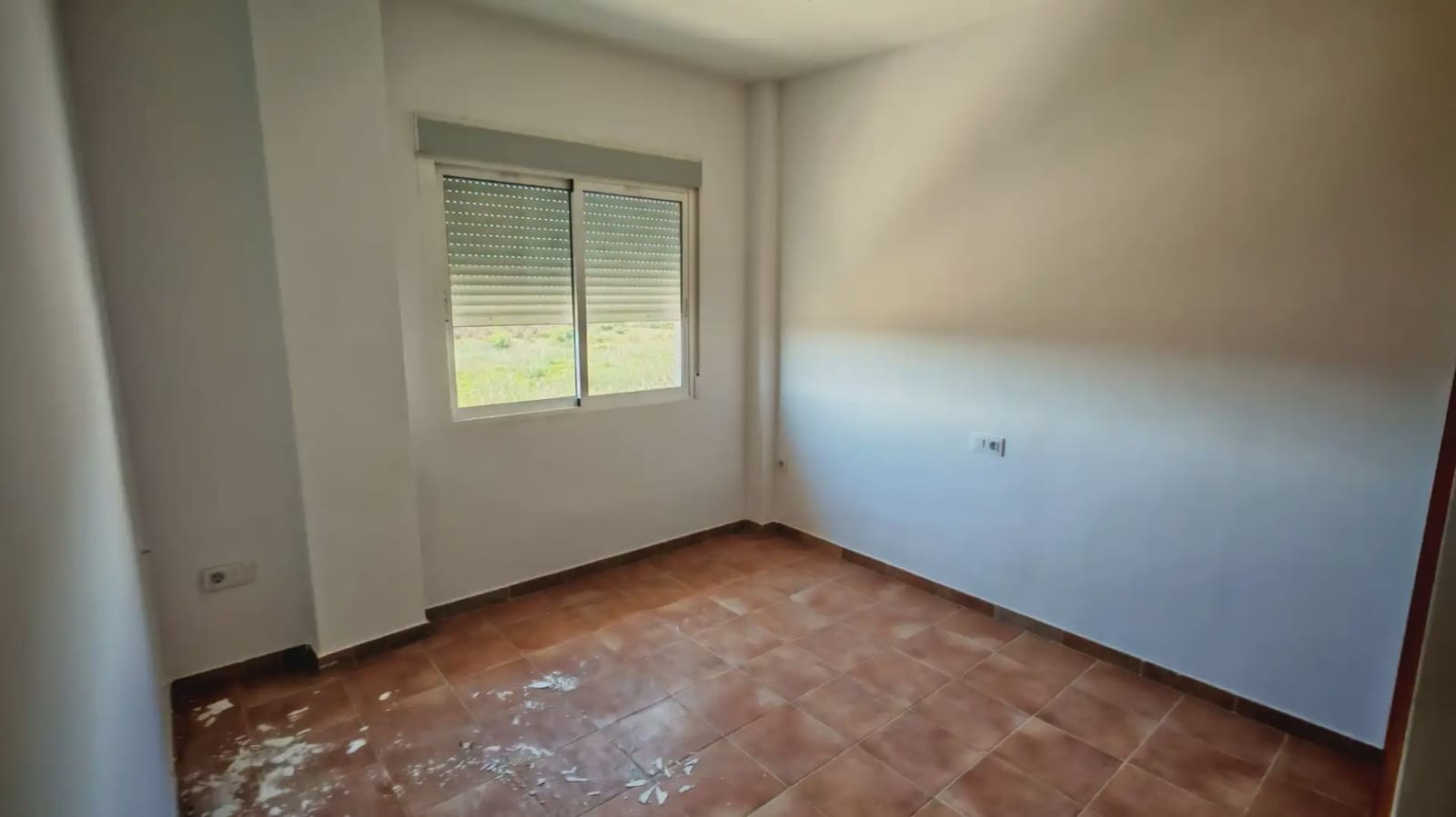 Pareado de 3 habitaciones en Montserrat en venta con garaje - 290.000 € (Ref: 9863853)