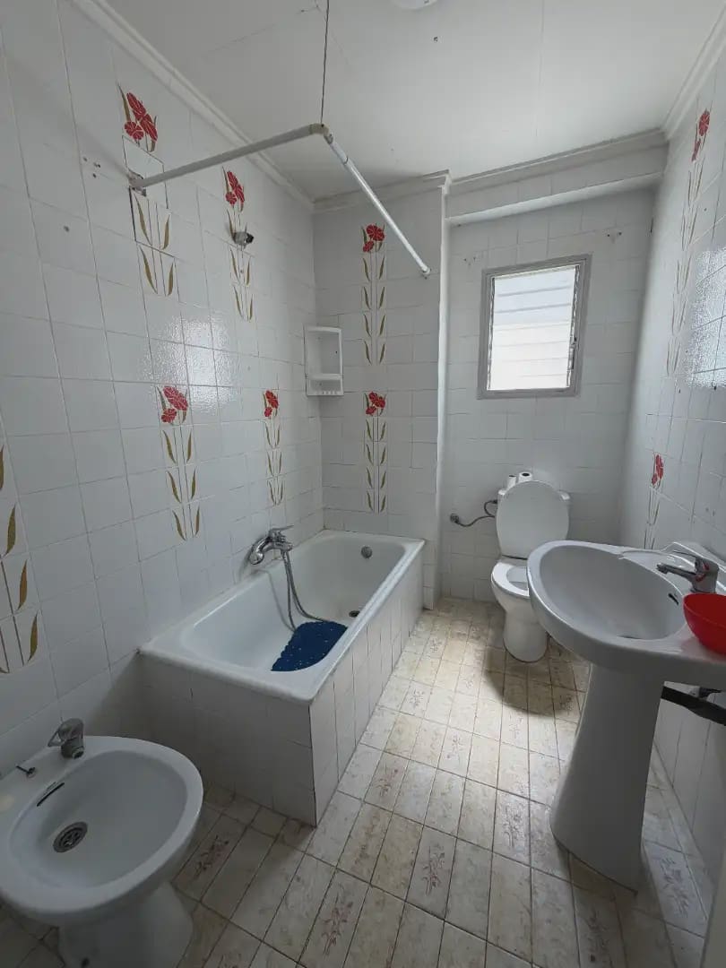 4 slaapkamer Flat te koop in Valencia stad - € 198.500 (Ref: 9866104)