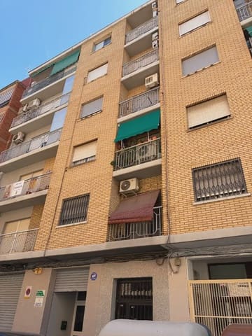 4 slaapkamer Flat te koop in Benicalap, Valencia stad - € 198.500 (Ref: 9866104)