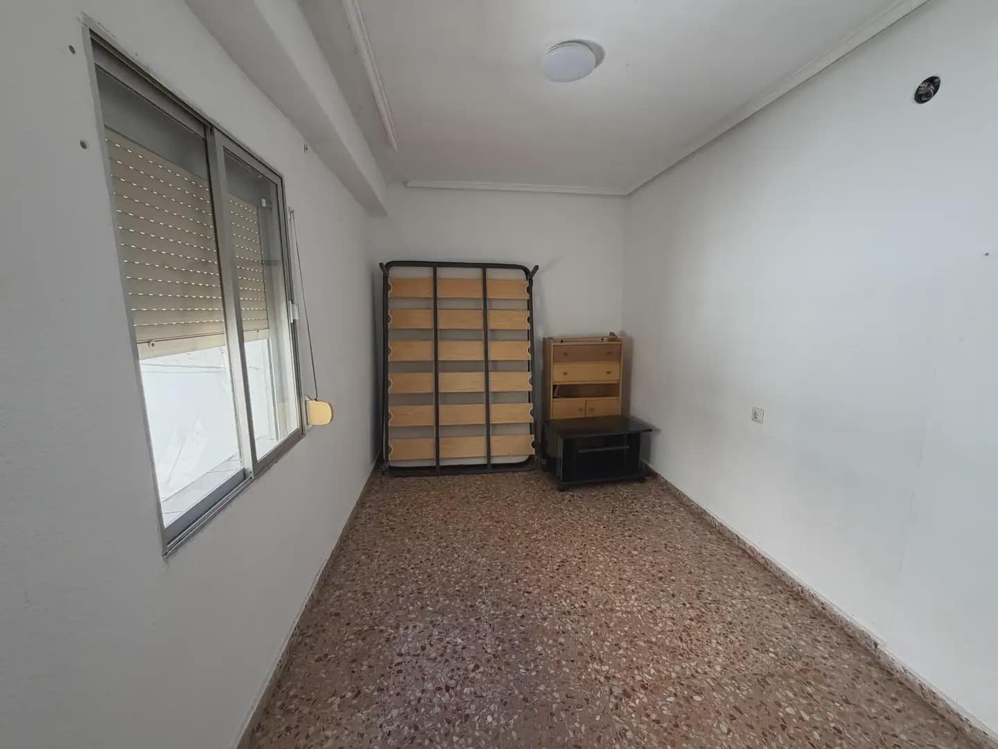4 slaapkamer Flat te koop in Valencia stad - € 198.500 (Ref: 9866104)