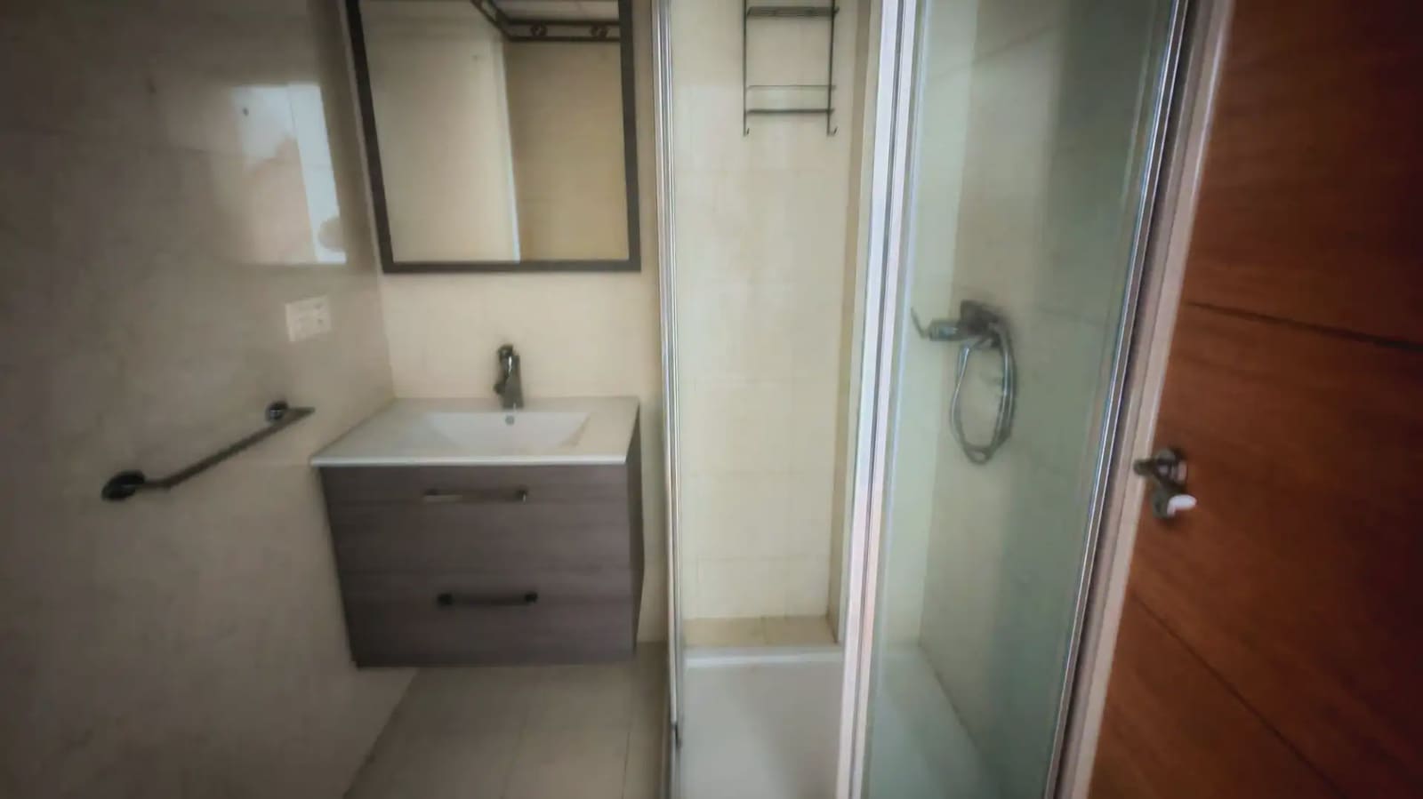4 slaapkamer Huis te koop in Valencia stad met garage - € 243.000 (Ref: 9866160)