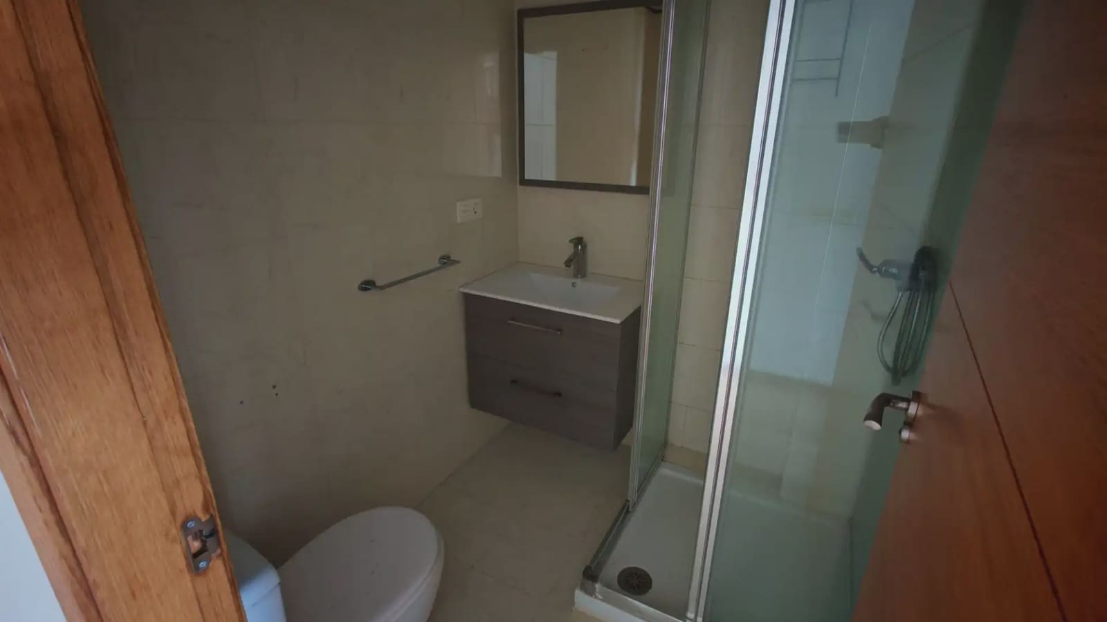 4 slaapkamer Huis te koop in Valencia stad met garage - € 243.000 (Ref: 9866160)