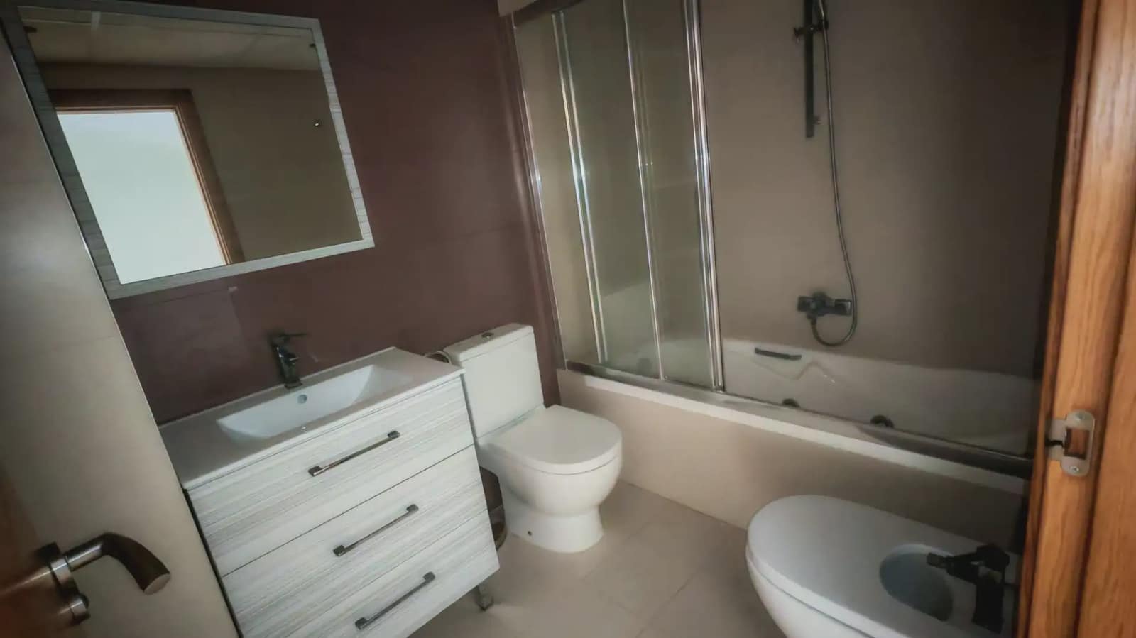 4 slaapkamer Huis te koop in Valencia stad met garage - € 243.000 (Ref: 9866160)