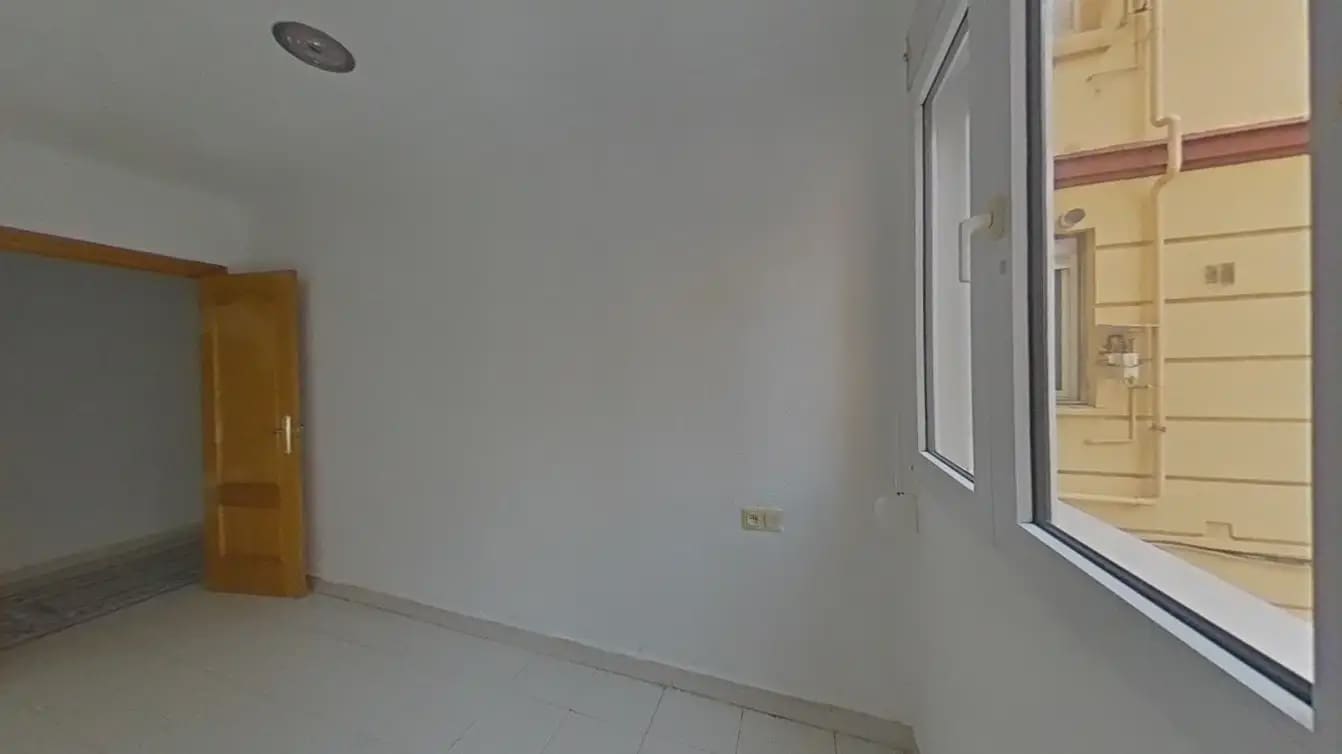 3 soveværelse Lejlighed til salg i Valencia by - € 299.000 (Ref: 9876911)